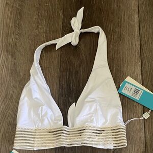 Beach Bunny White and Gold Bikini 2 piece set 
Halter top (L)
Bottoms (XL)